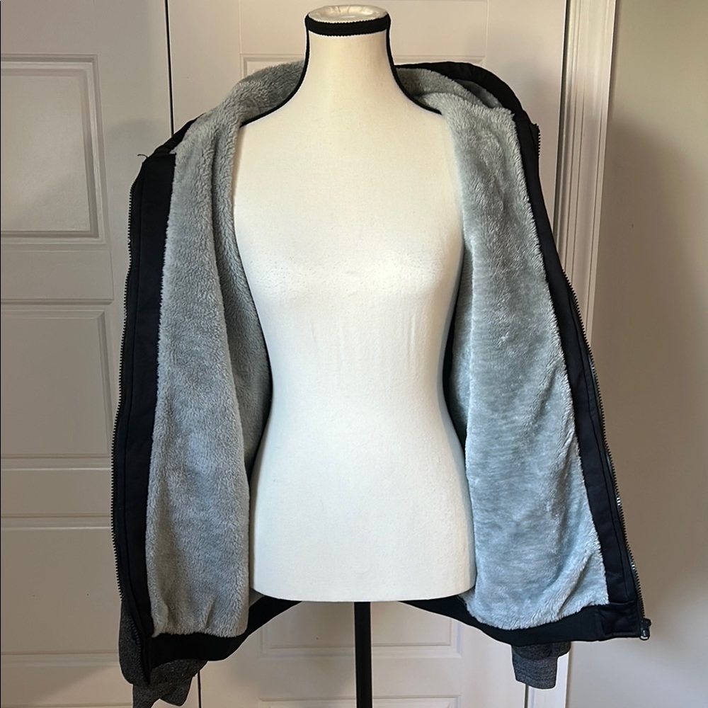 Men’s Large Black and Gray Bomber Jacket with Fleece Lining Hoodie - Picture 6 of 8